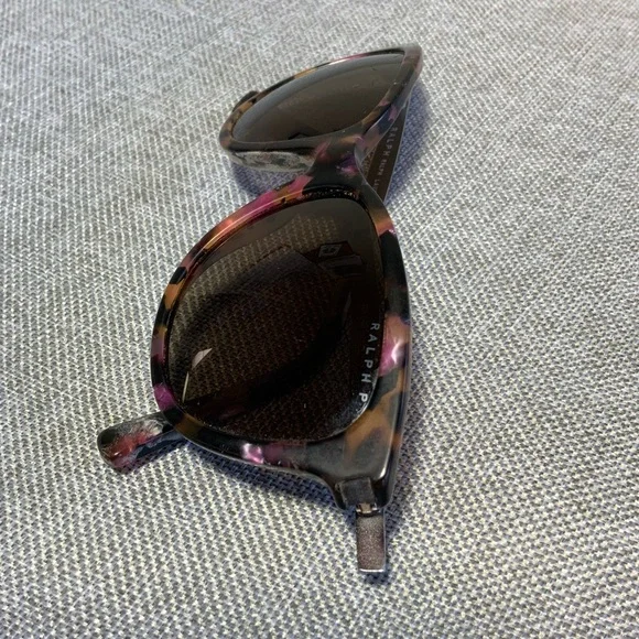 Sunglasses Ralph RA5201 Cat Eye Polarized Pink Marble Gradient Lenses